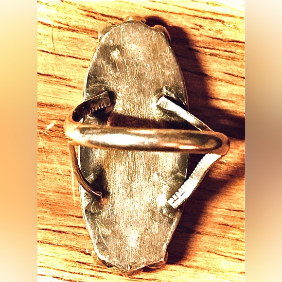 Sold? - Picture 4 of 5